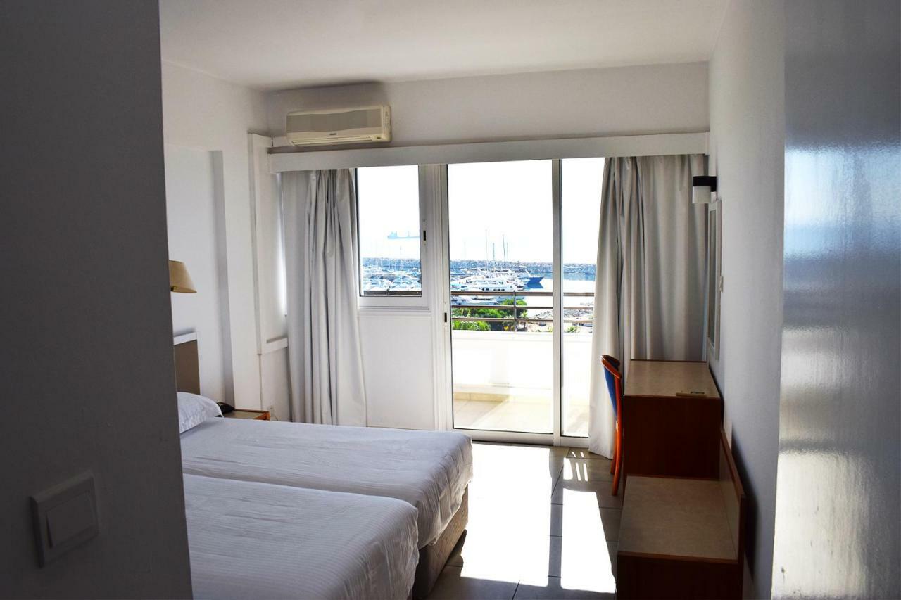 Sun Hall 3* Larnaca