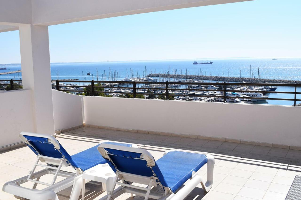 Sun Hall Aparthotel 3*