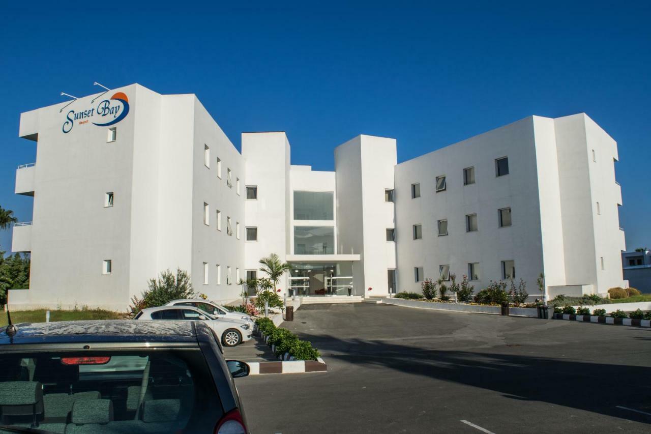 Theo Sunset Bay 4* Kissonerga