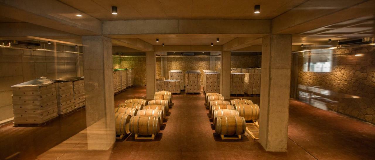 Gillham Vineyard Hotel