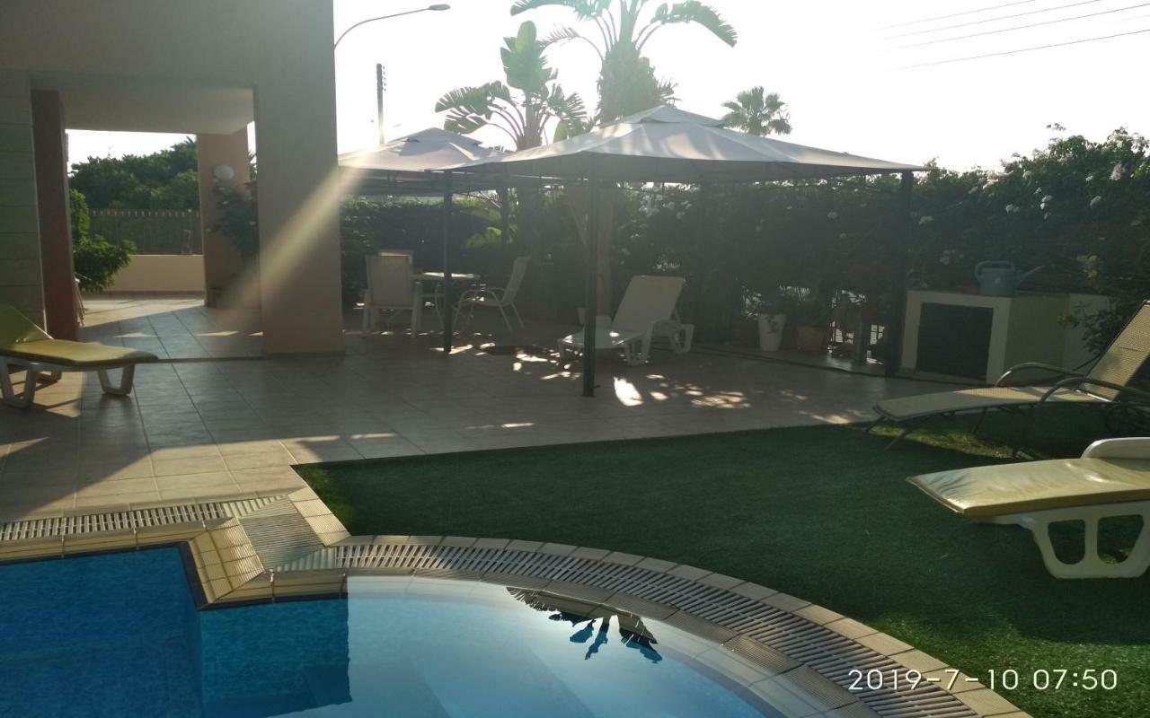 Long Beach Garden Villa