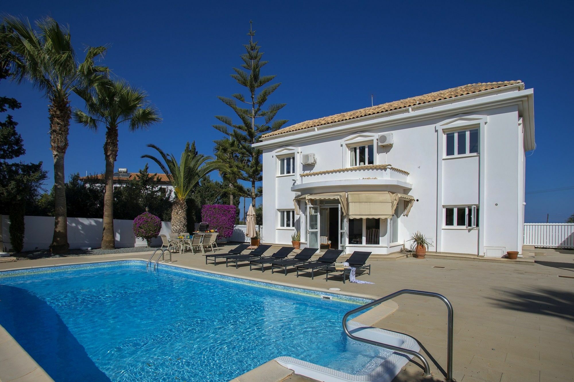 Georgia Villa *