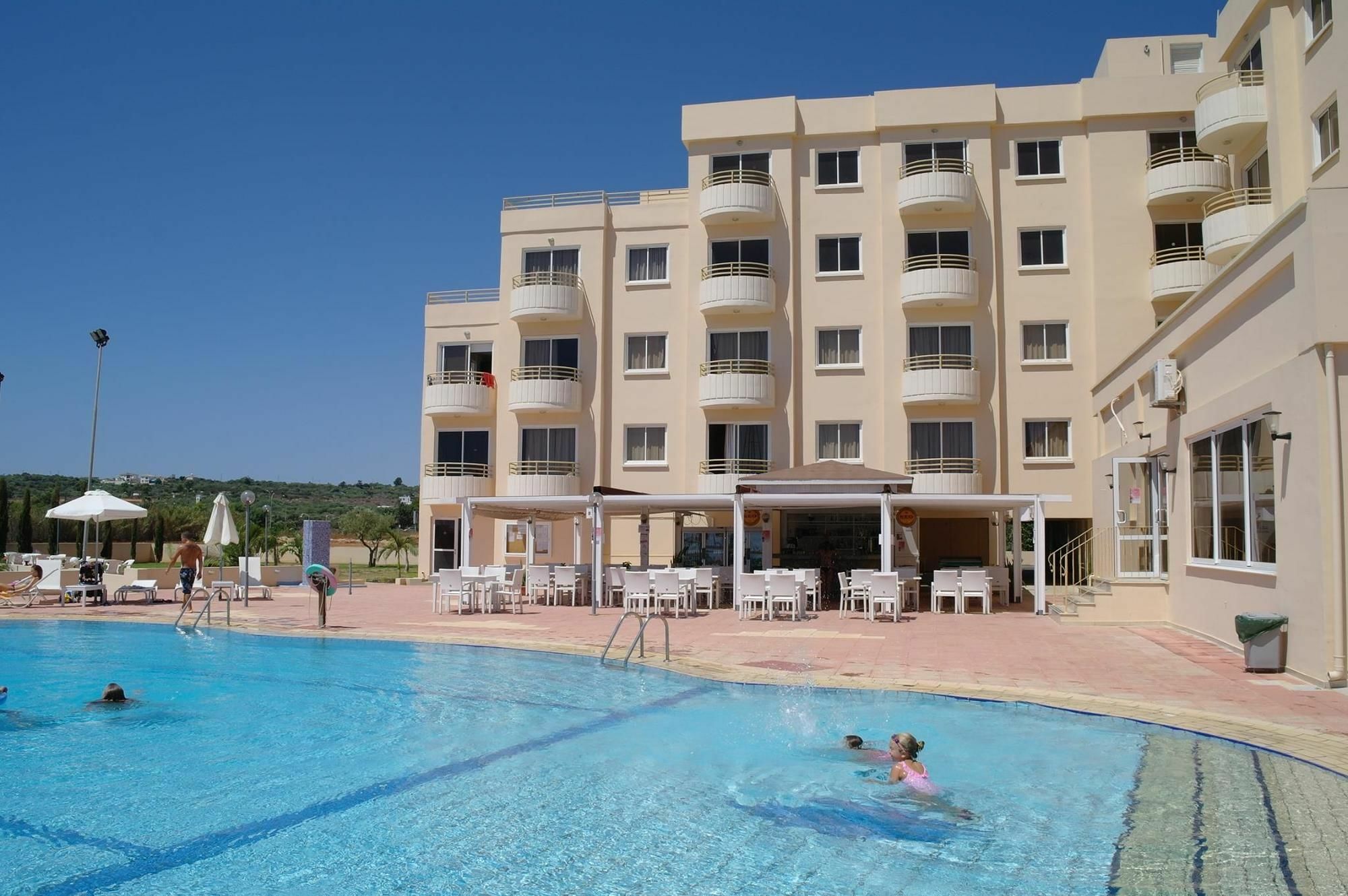 Aparthotel Kama Lifestyle 3*