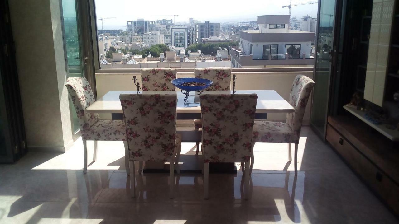 Aqua Royal Alexus Luxury *