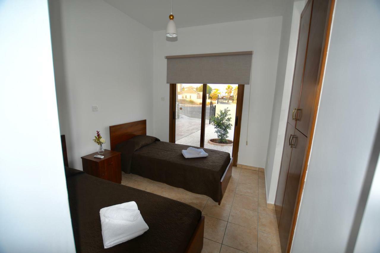 Villa Trachonas *