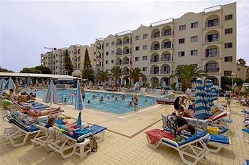 Crown Elamaris Aparthotel