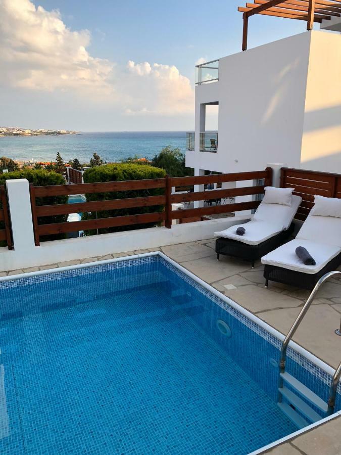 Marina View 11 Villa Peyia