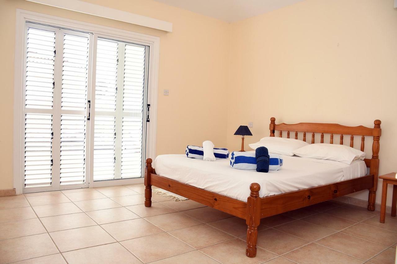 Daryah Sirina Bay Villa