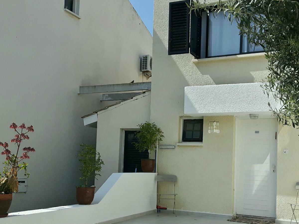 Kermia Beach Apartment *