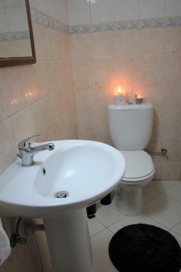 Salt Town House Guest house *