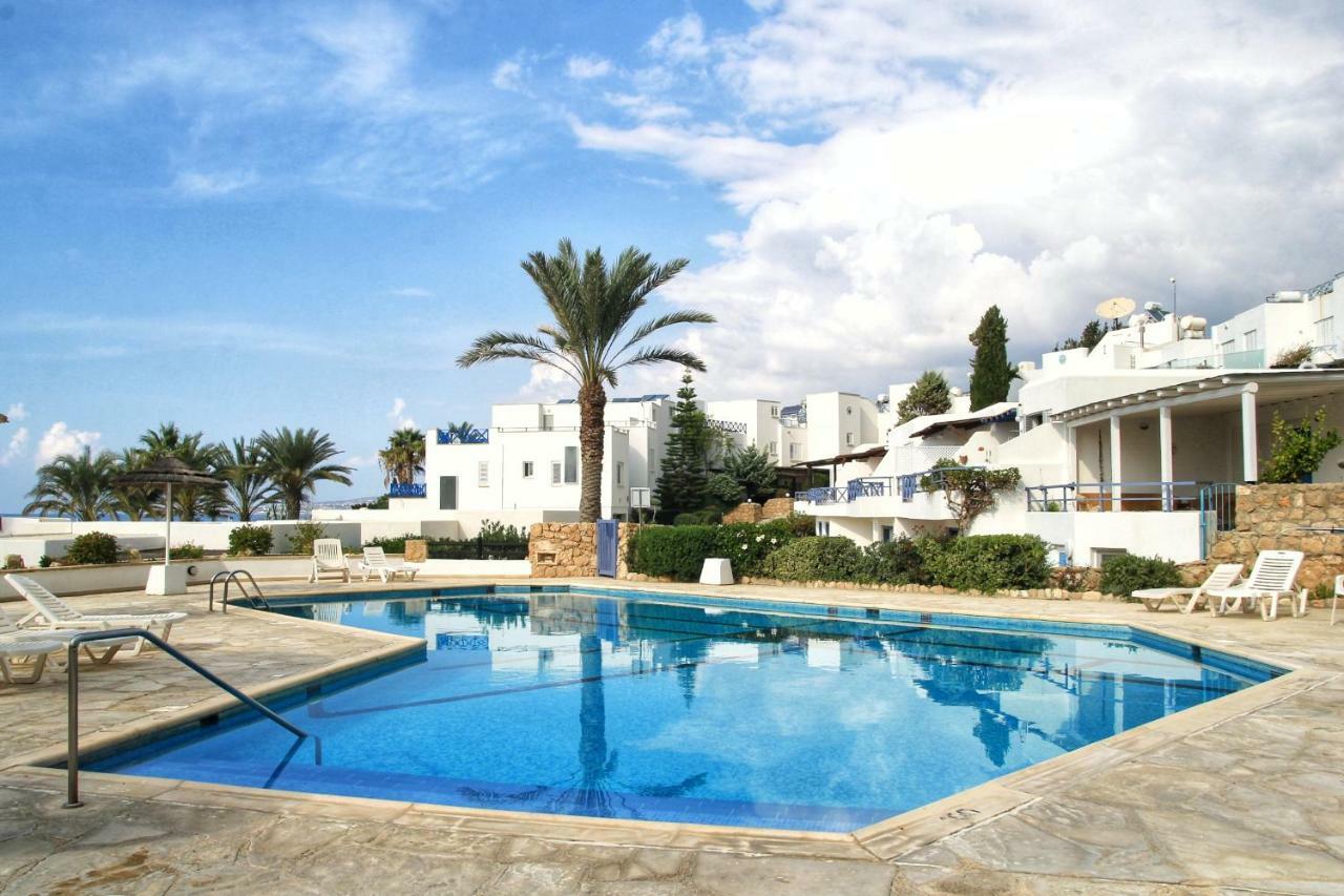 Sea Front Vera Holiday home *