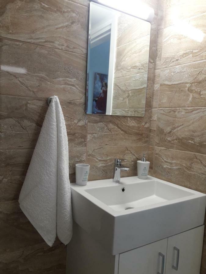 P L Sunorama Garden 302 Appartement