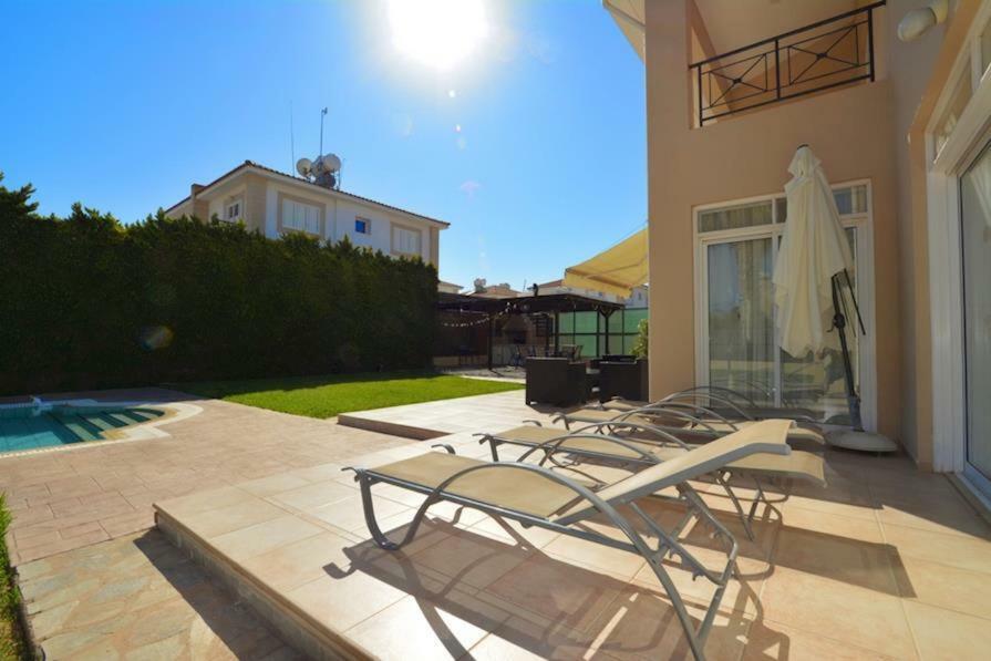 Daryah Sirina Bay Villa