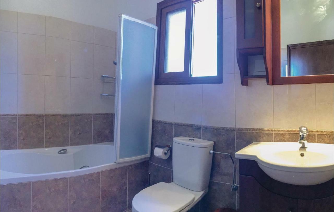 Stunning In Maroni-larnaca With Wifi