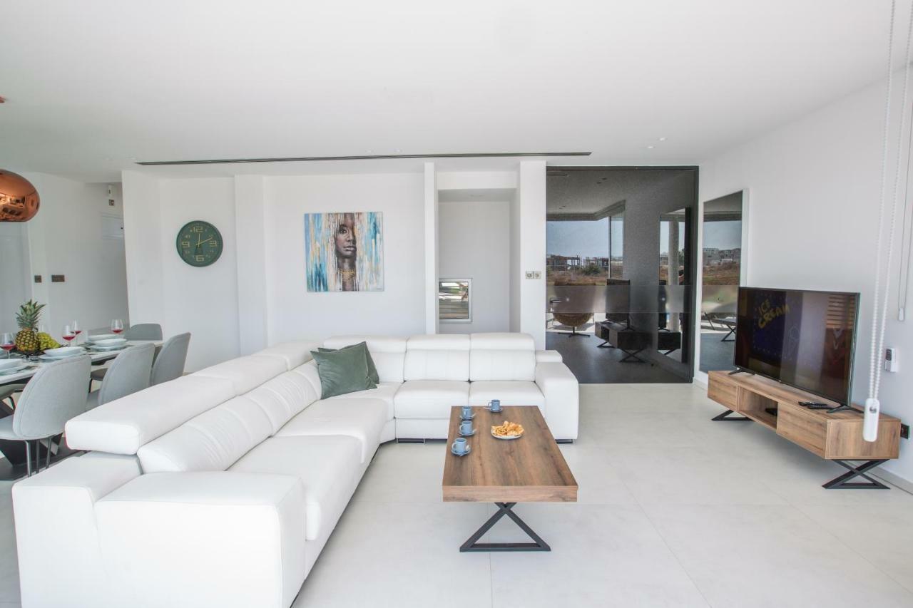 Blue Pearl Villa *