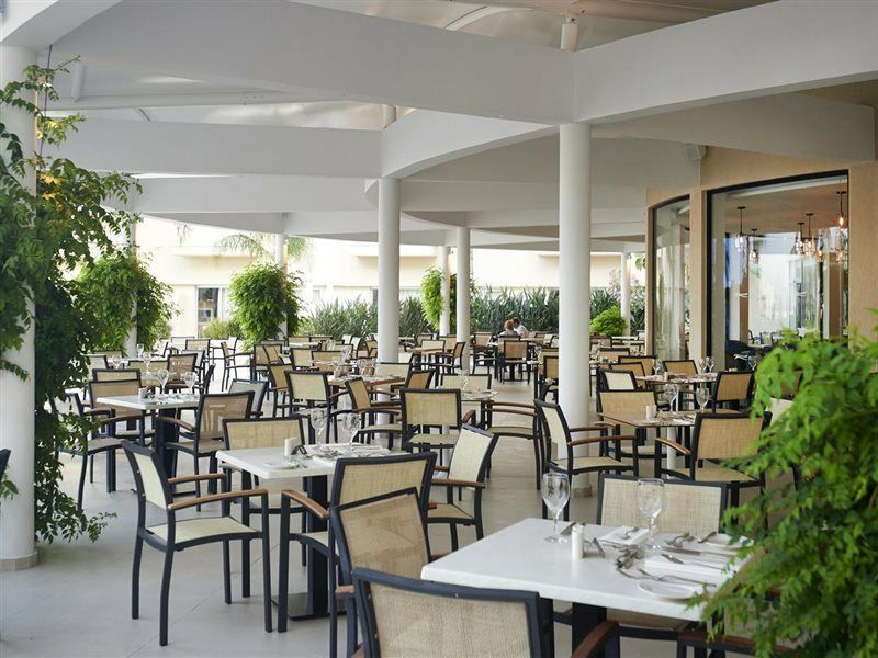 Hotel Sunrise Oasis & Waterpark 4*