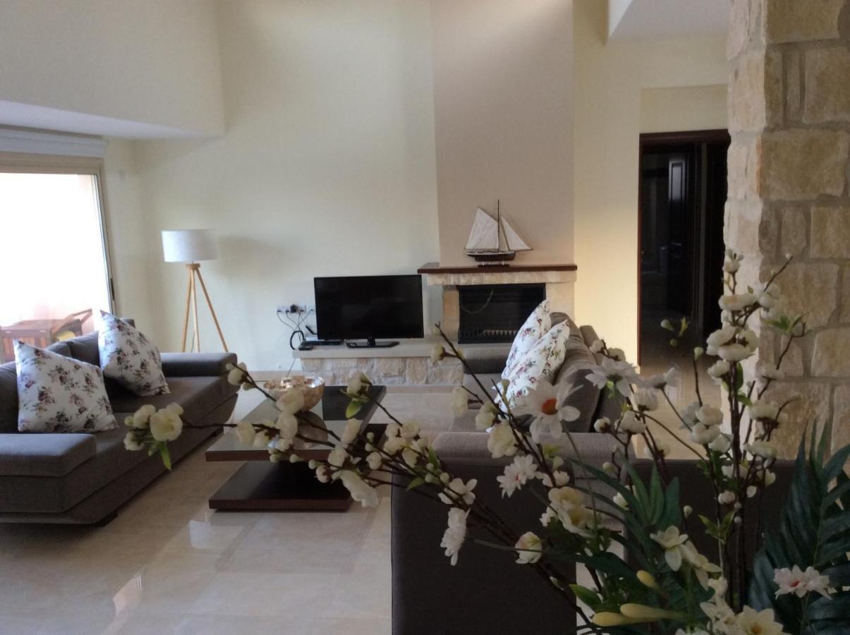 Villa Paradise Latchi Polis