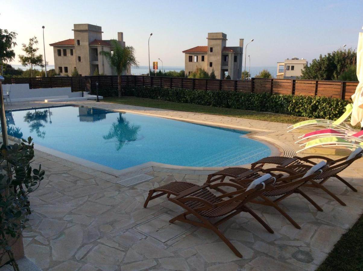 Villa Paradise Latchi *