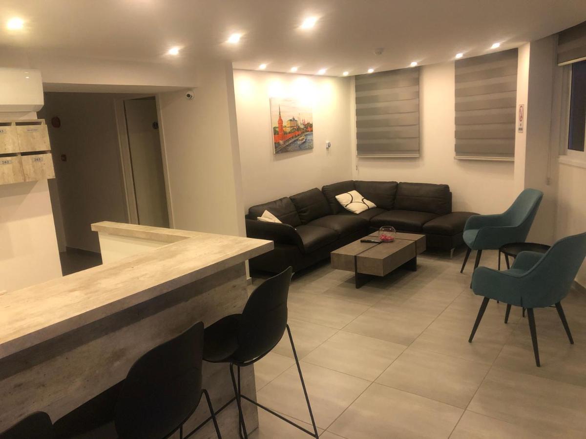 Aparthotel White 11 Larnaca
