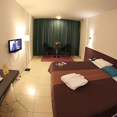 Altius Boutique Hotel 4*