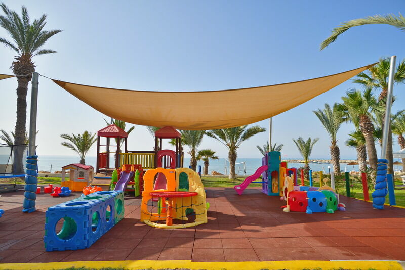 Resort Golden Bay 5*