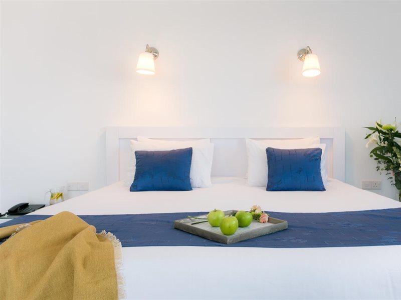 Mikes Kanarium Hotel Larnaca