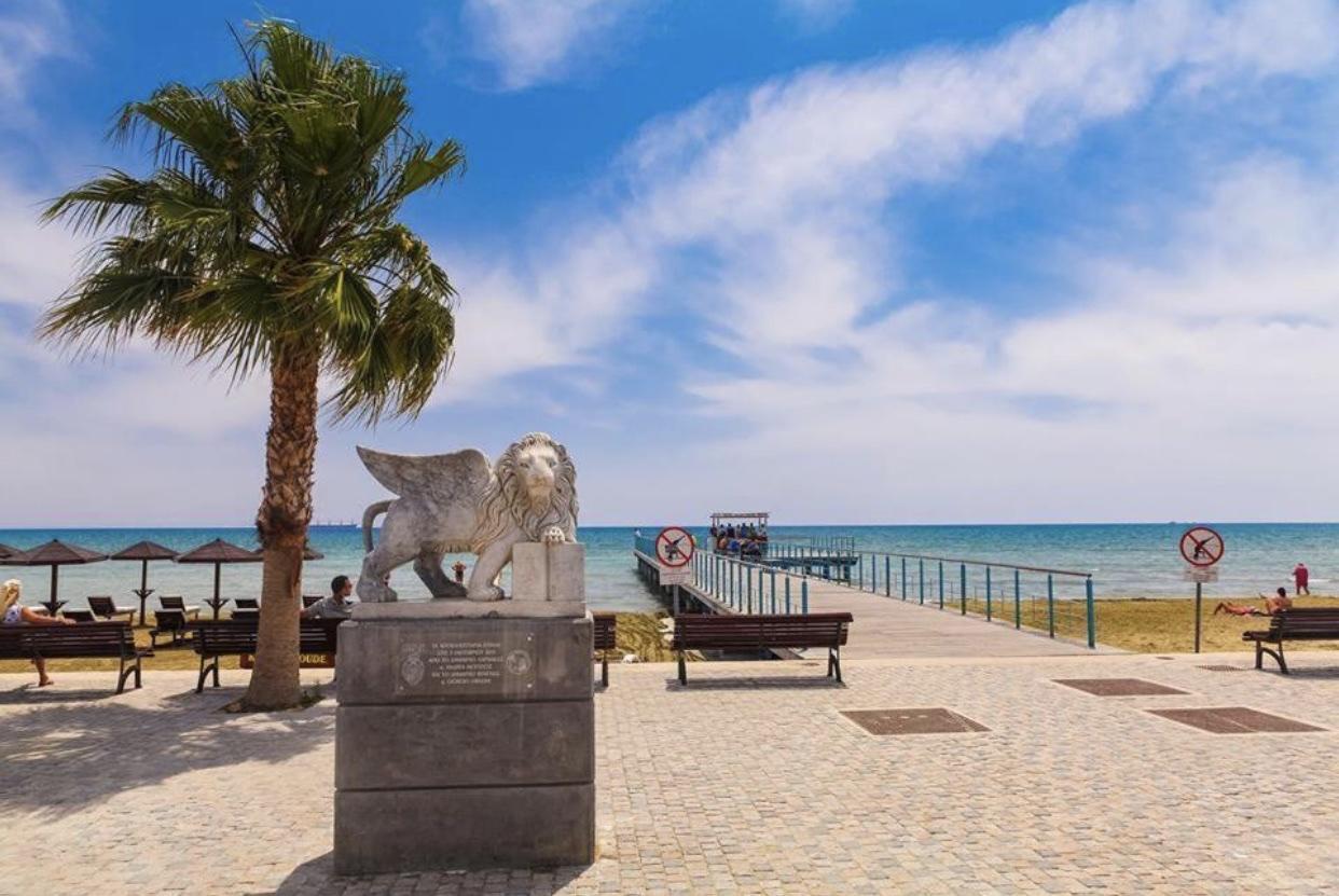 Mariko Larnaca