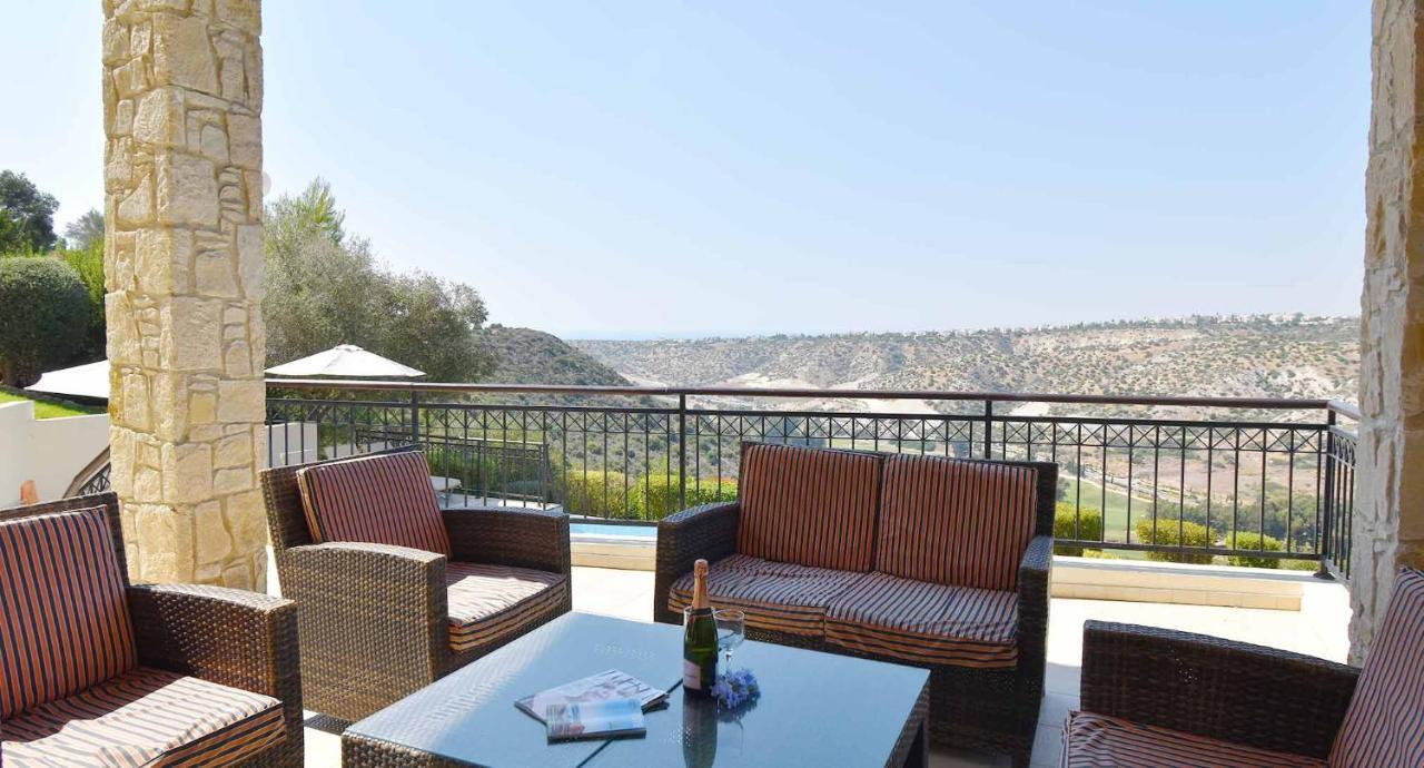 4 Bedroom Kourion With Private Pool, Aphrodite Hills Villa Kouklia