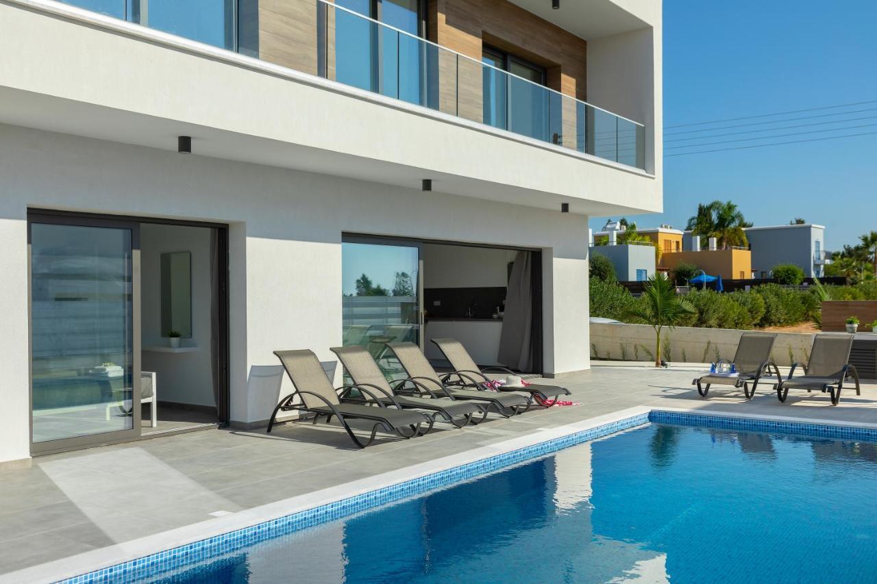 Andre, Walking Distance To Coral Bay * Peyia
