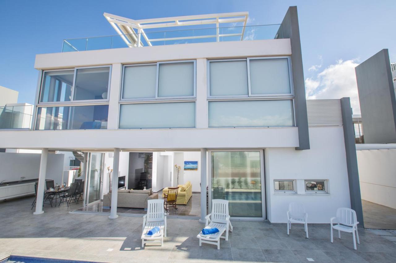 Blue Pearl Villa *