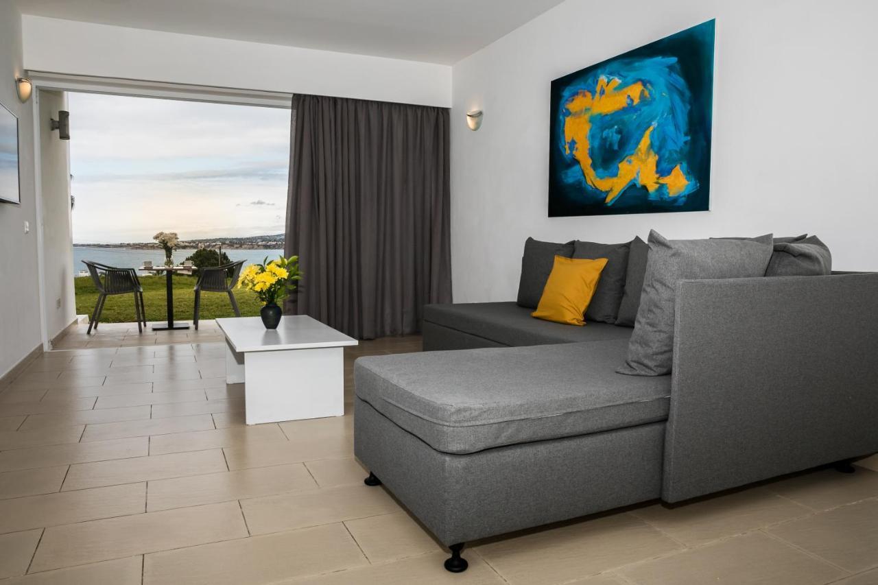 Theo Sunset Bay Hotel 4*