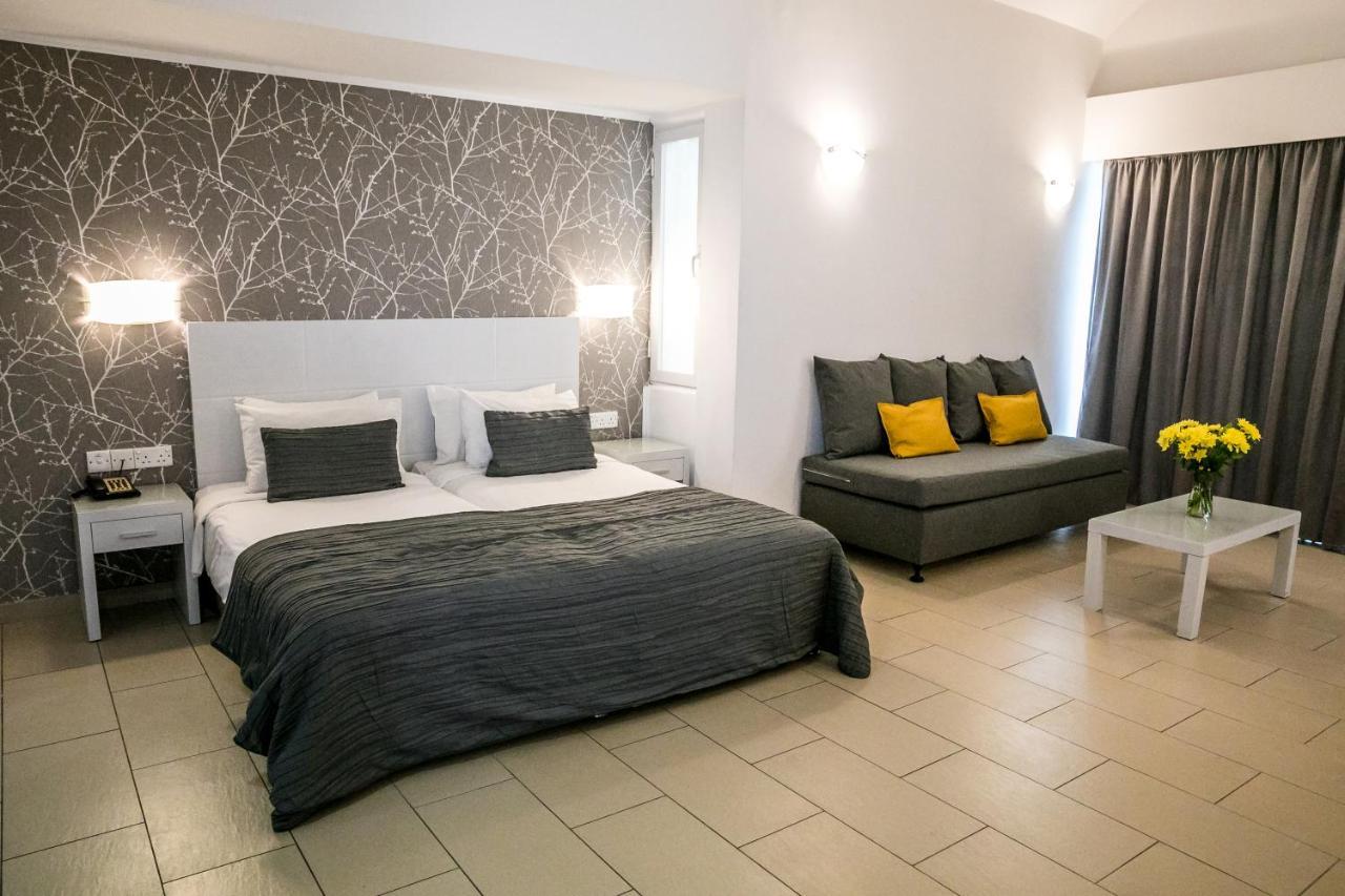 Hotel Theo Sunset Bay Kissonerga