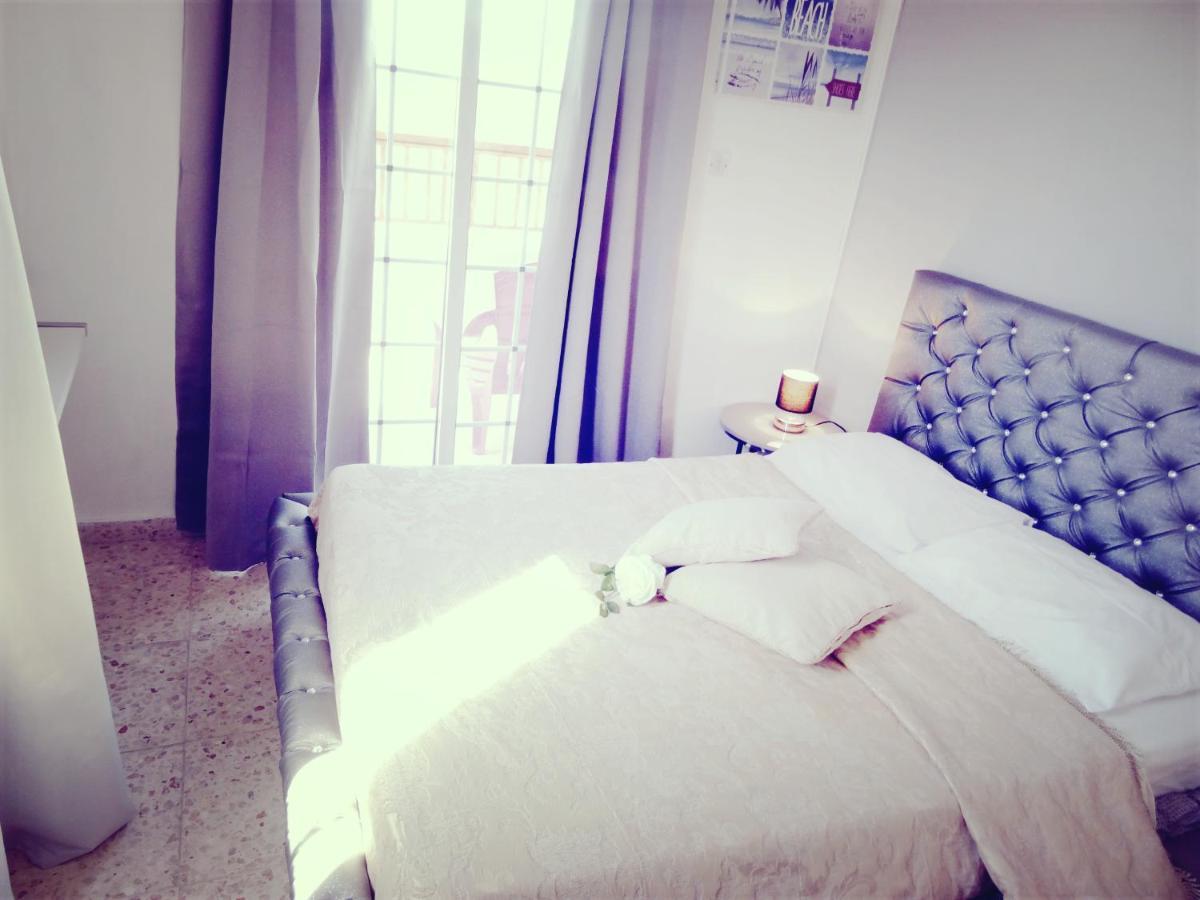Lake View Akrotiri Apartment