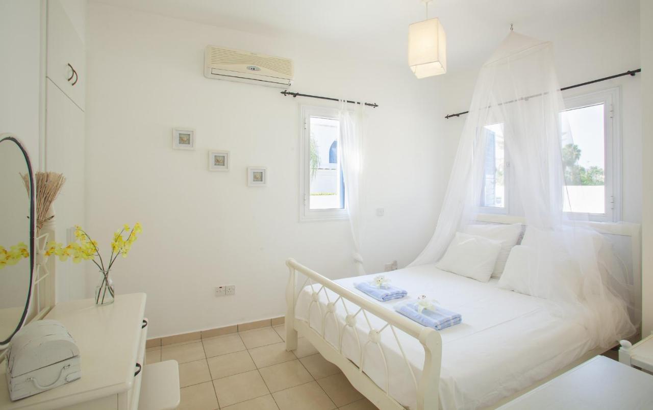 Mimoza Seafront Villa