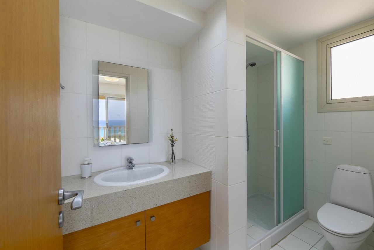 Villa Beachfront Pietra