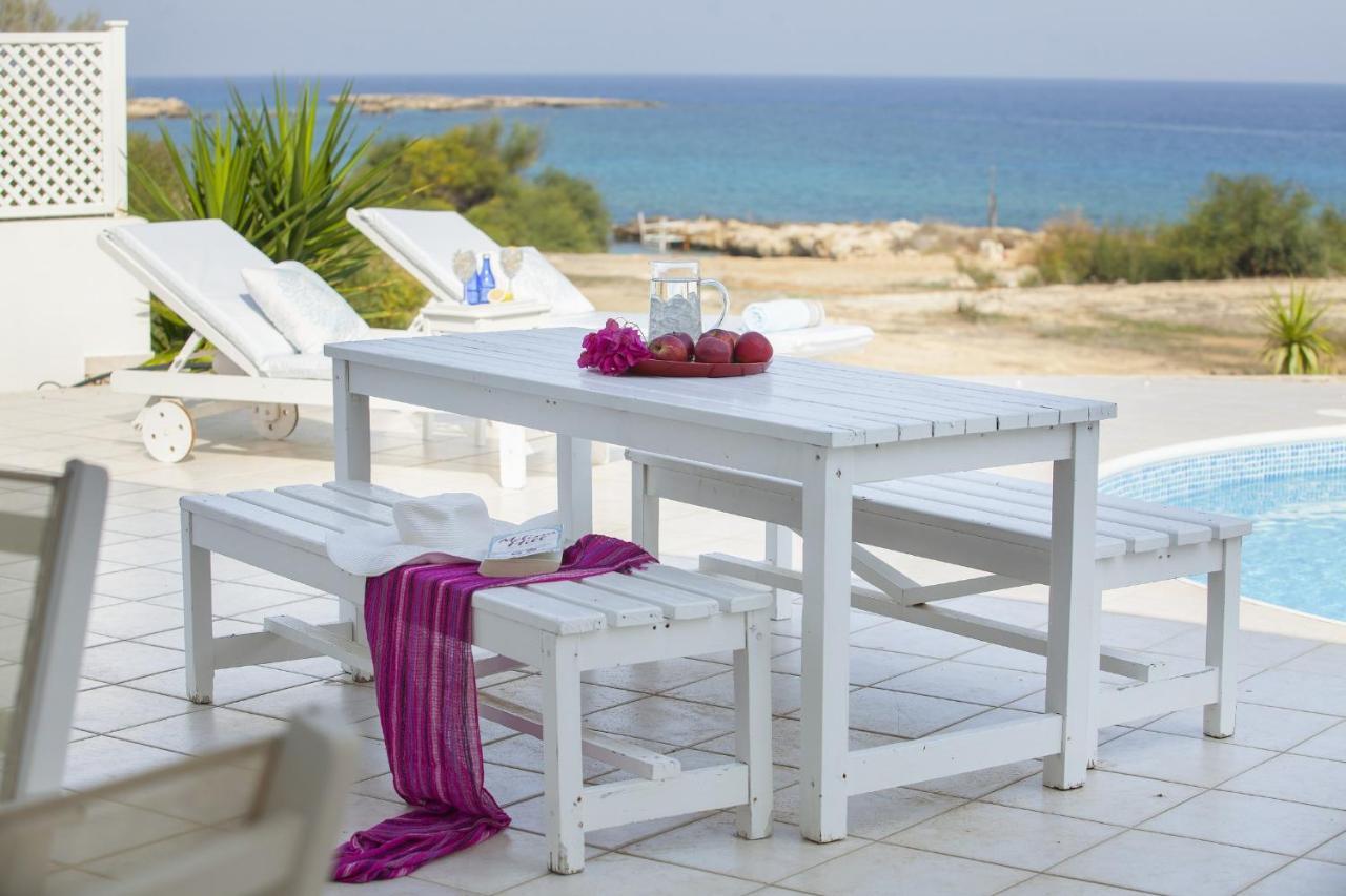Mimoza Seafront Villa