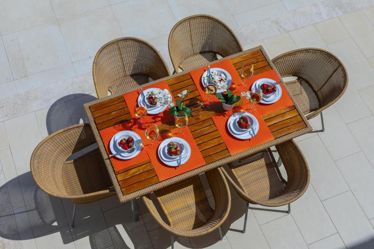 Villa Beachfront Pietra