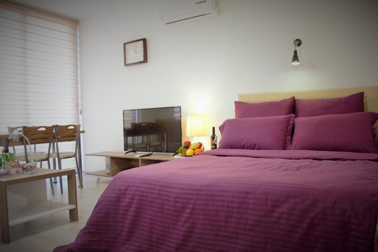 Apartamento Uptown App & Pool Daily Contactless Check In & Check Out