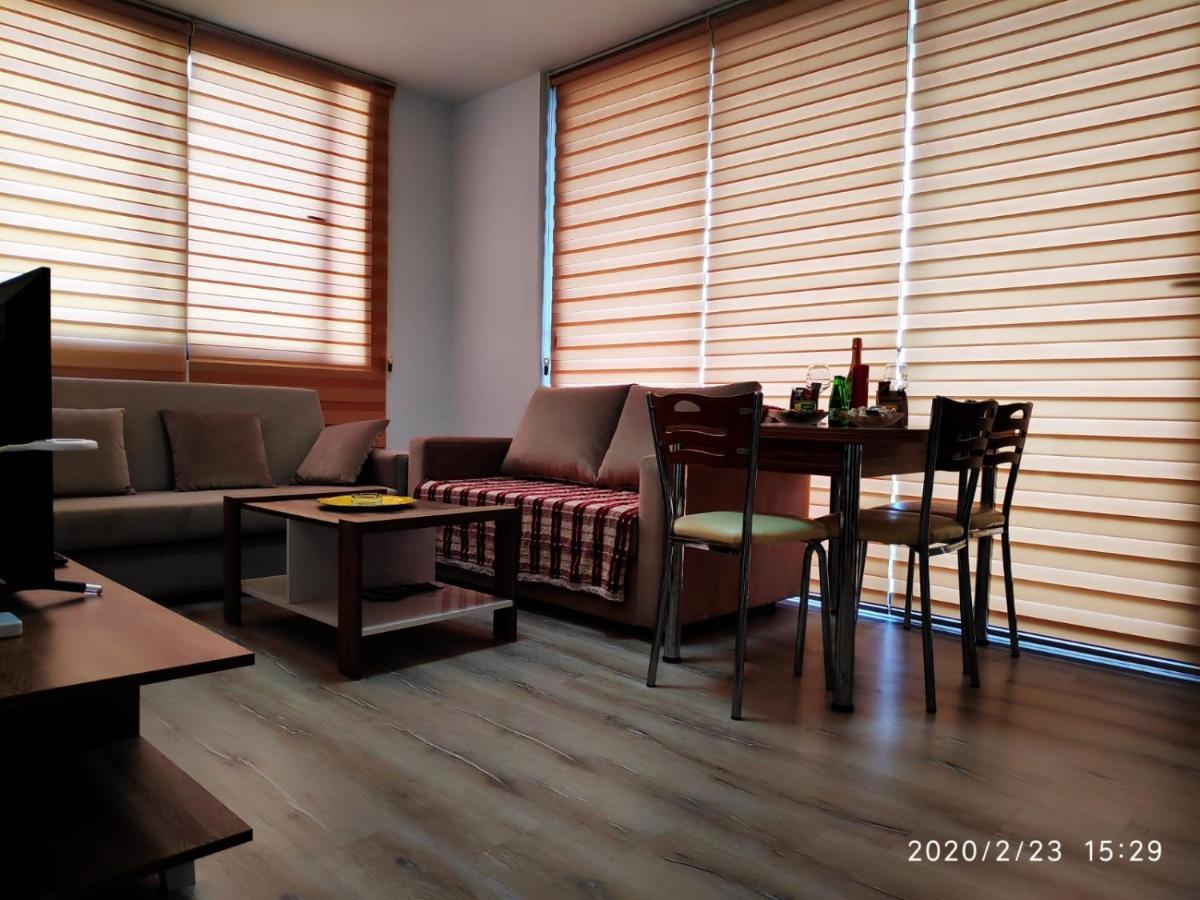 Uptown App & Pool Daily Contactless Check In & Check Out Apartamento *