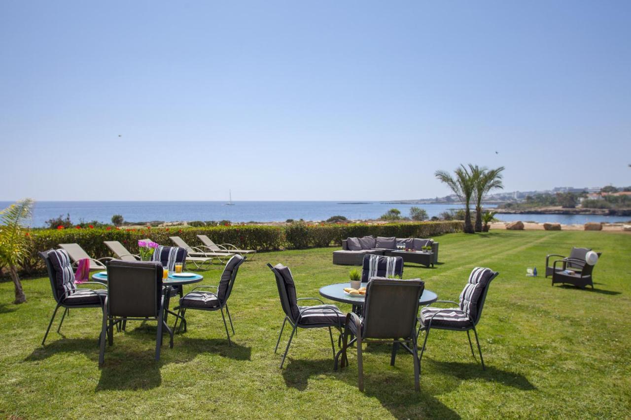Villa Seafront Infinte Aretousa *