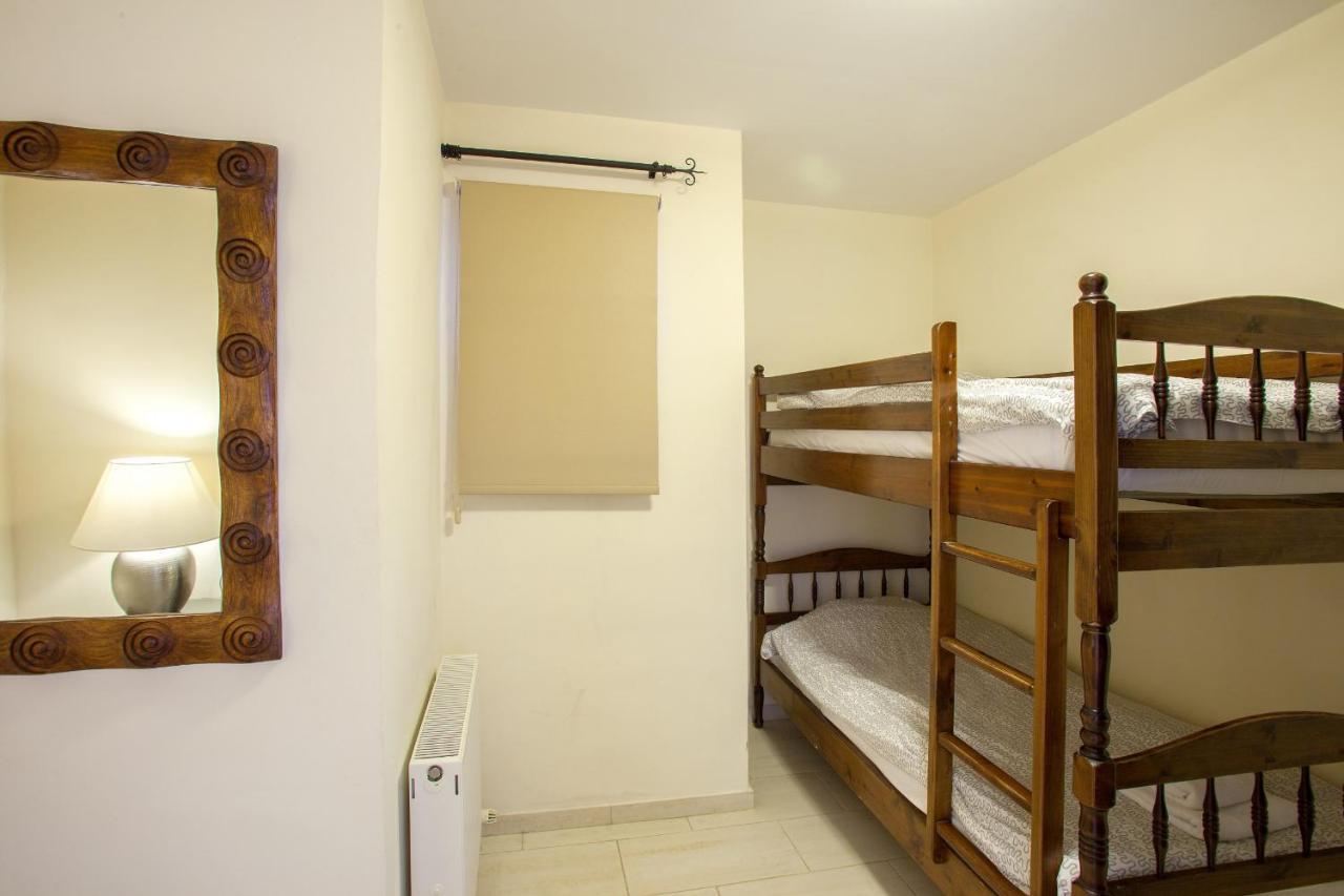 Villa Seafront Infinte Aretousa *