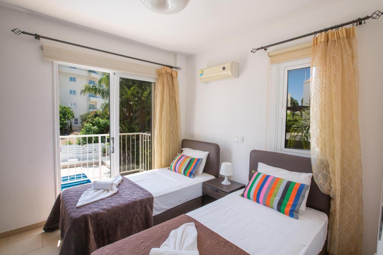 Villa Mylos *