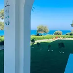 Governors Beach Costas Apts