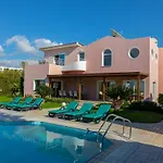 Villa Coral Bay View, Walking Distance To The Beach!