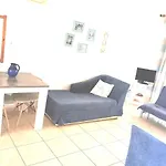 Elizabeth Apartment