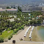Oscar Resort Hotel