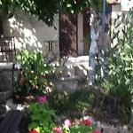 Loxandra Inn