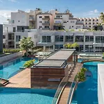 Carmencita Studio B14 With Pool & Gym