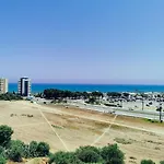 Mackenzie Seaview Paradise