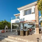 Villa Laguna Sunrise By Ezoria Villas